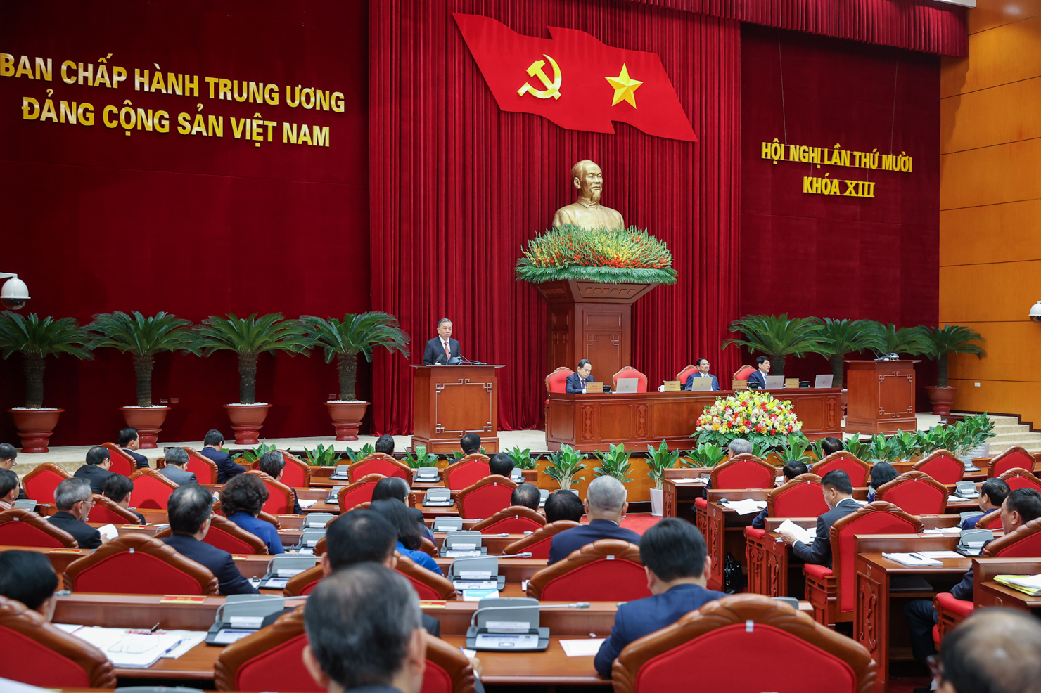 Hội nghị Trung ương 10 sẽ thảo luận, cho ý kiến về 10 nội dung thuộc 2 nhóm vấn đề chiến lược và một số việc cụ thể. Ảnh: VGP/Nhật Bắc 