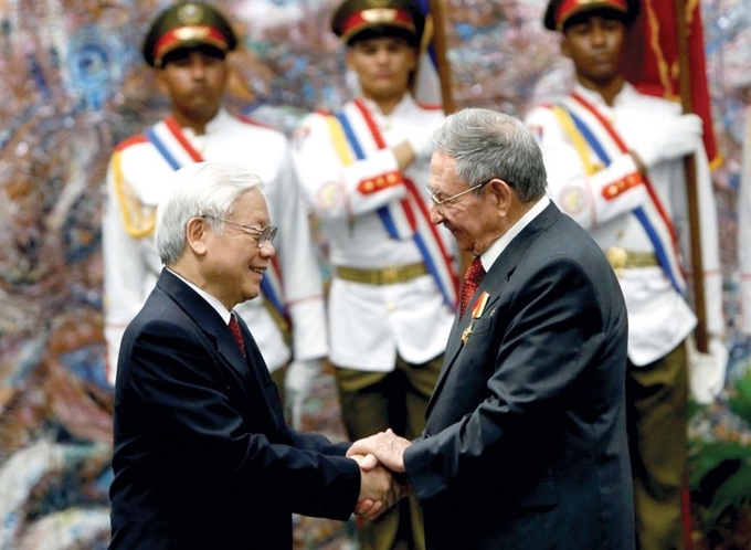 Tổng Bí thư, Chủ tịch nước Nguyễn Phú Trọng và Bí thư Thứ nhất Raúl Castro (9/2/2021) 