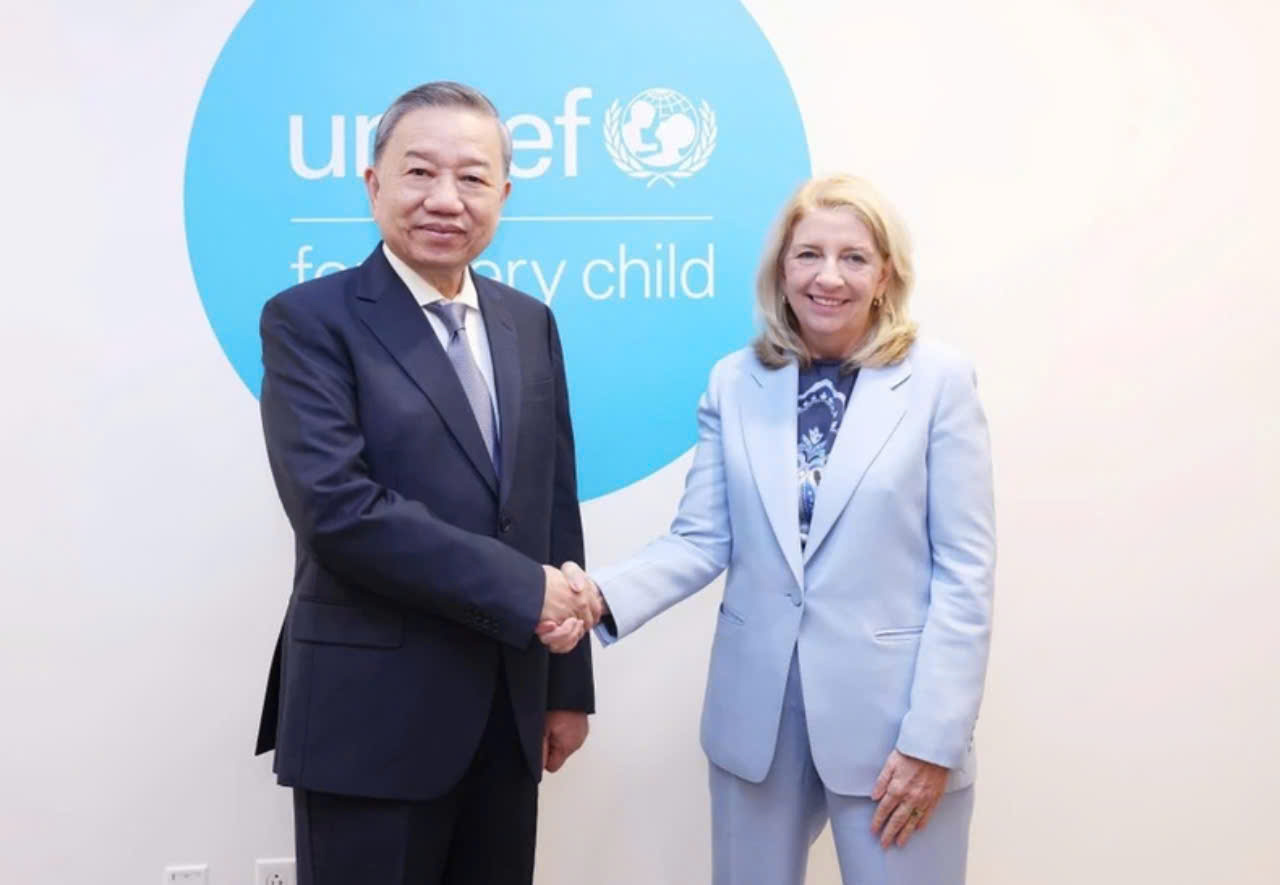 Tổng Bí thư, Chủ tịch nước Tô Lâm và Giám đốc điều hành UNICEF Catherine Russel. 
