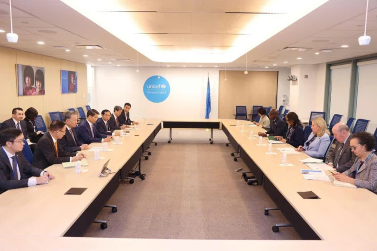 Tổng Bí thư, Chủ tịch nước Tô Lâm tại cuộc gặp Giám đốc điều hành UNICEF Catherine Russel. 