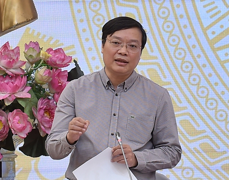Thứ trưởng Bộ Nội vụ Trương Hải Long trả lời về vấn đề ph&acirc;n cấp, ph&acirc;n quyền.