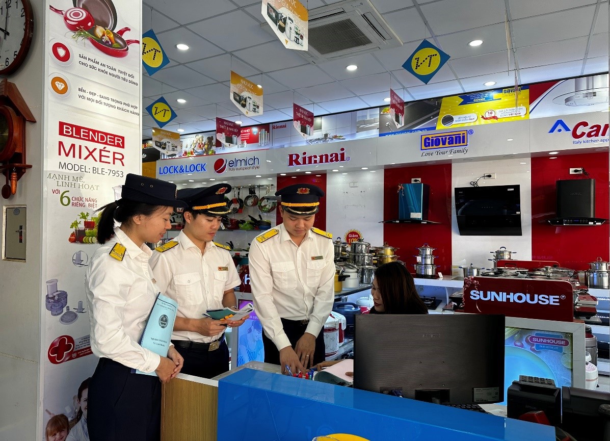 Cục Thuế Sơn La triển khai cung cấp các dịch vụ thuế điện tử phục vụ cho người dân và doanh nghiệp trong việc khai thuế.