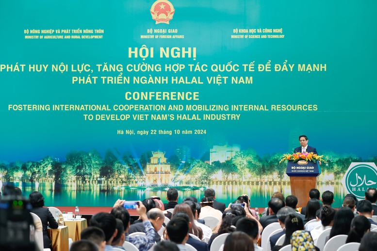  Thủ tướng Phạm Minh Chính dự và phát biểu chỉ đạo Hội nghị “Phát huy nội lực, tăng cường hợp tác quốc tế để đẩy mạnh phát triển ngành Halal Việt Nam”. 