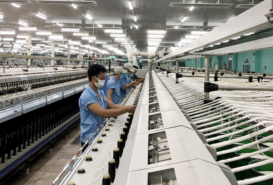 Các doanh nghiệp nhận thức rõ xu hướng xanh hóa sản xuất. 