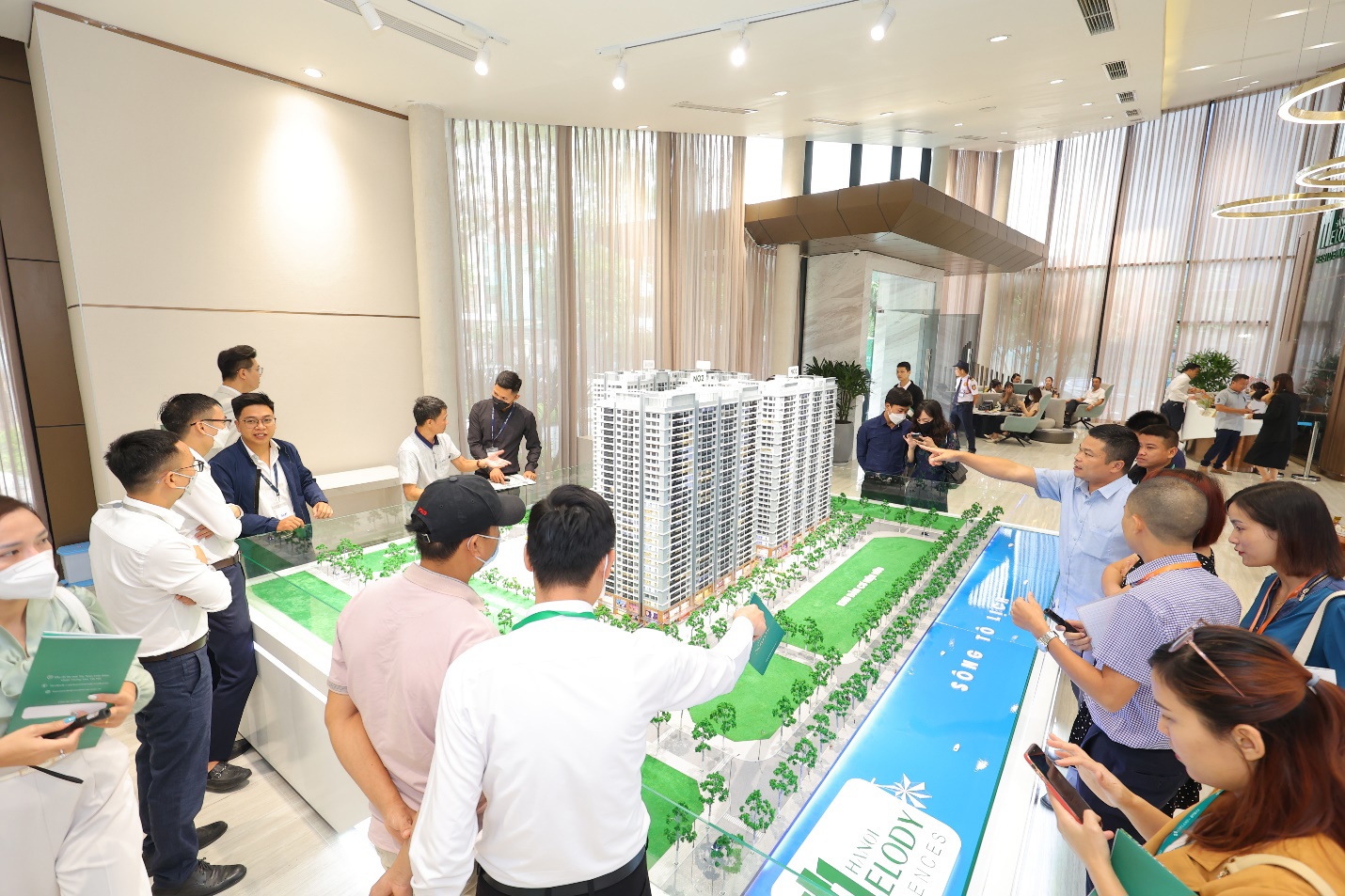 Hanoi Melody Residences được l&ograve;ng nhiều kh&aacute;ch h&agrave;ng. Ảnh: HTN