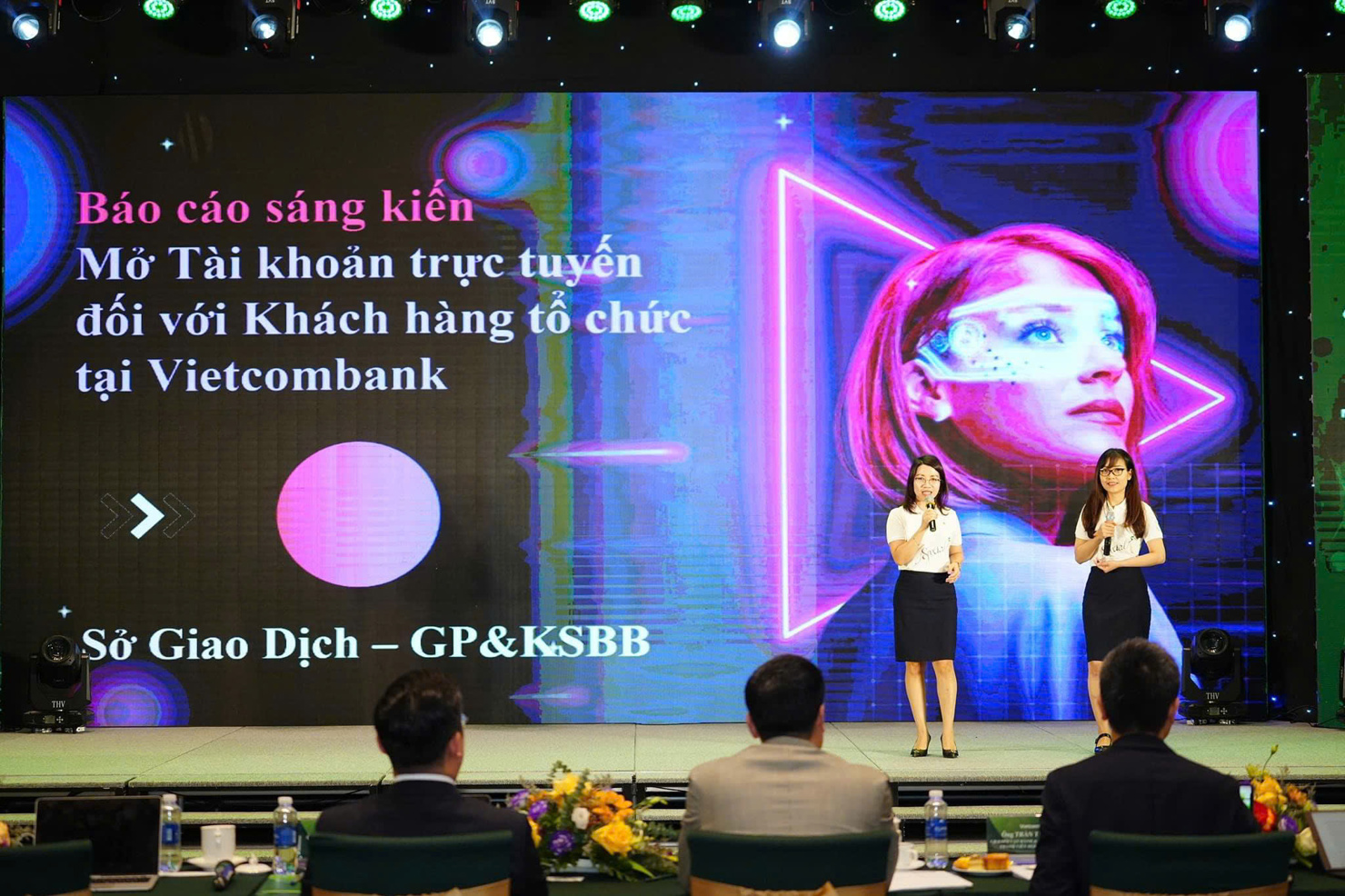 Vòng chung khảo Cuộc thi sáng kiến “Vietcombank: 60 năm Đổi mới & Sáng tạo” với chủ đề Đổi mới vì tương lai.