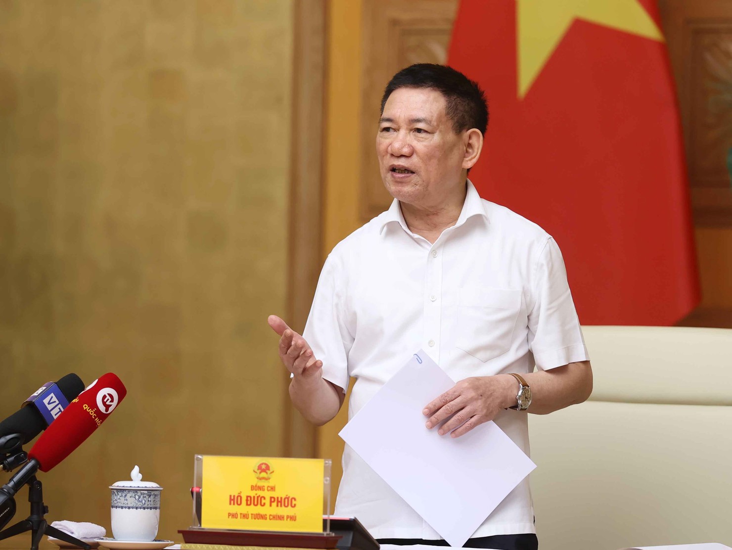 Phó Thủ tướng Hồ Đức Phớc: Việc đẩy mạnh giải ngân đầu tư công nhằm mục đích sử dụng nguồn lực hiệu quả nhất, để đáp ứng nhu cầu phát triển nền kinh tế đất nước phồn vinh, thịnh vượng. Ảnh VGP/Trần Mạnh.