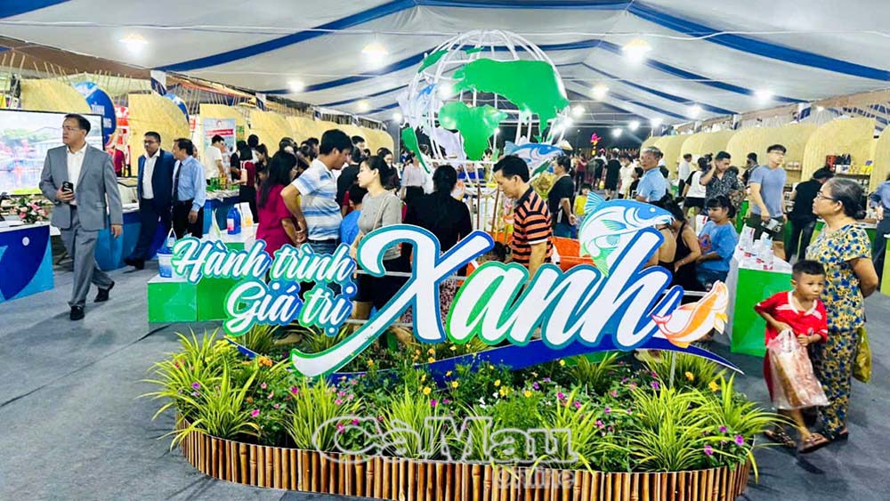 Ấn tượng với không gian trưng bày, triển lãm tại Mekong Startup 2024. Ảnh: Bảo Ngọc