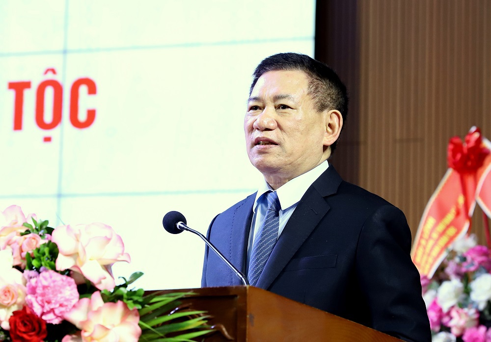 Phó Thủ tướng, Bộ trưởng Hồ Đức Phớc: Học viện Tài chính phải luôn cải tiến, đổi mới, sáng tạo trong giảng dạy, học tập, tiếp cận với những thành tựu khoa học công nghệ mới để trở thành nơi đào tạo hàng đầu về nguồn nhân lực cho cả nước.