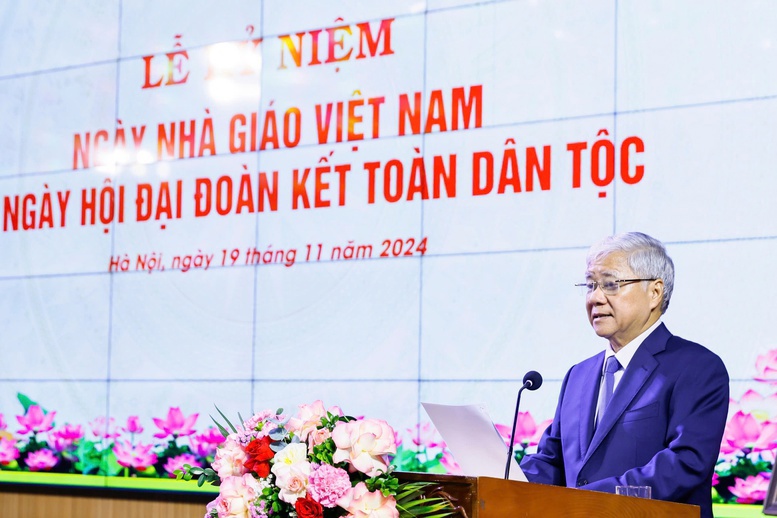 Chủ tịch Ủy ban Trung ương Mặt trận Tổ quốc Việt Nam Đỗ Văn Chiến phát biểu tại buổi lễ. 