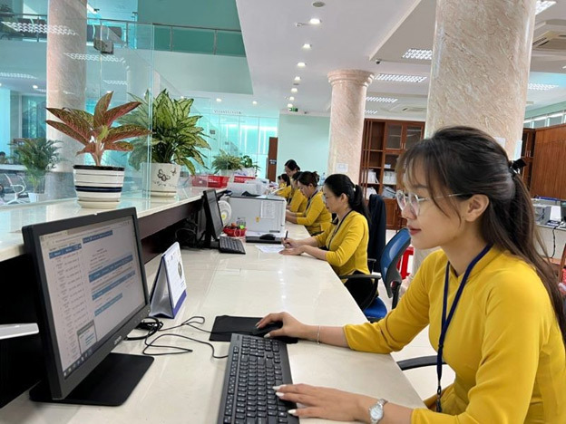 Kho bạc Nhà nước Đắk Lắk tiếp tục các định hướng cải cách, hiện đại hóa với mục tiêu nâng cao chất lượng phục vụ khách hàng giao dịch.