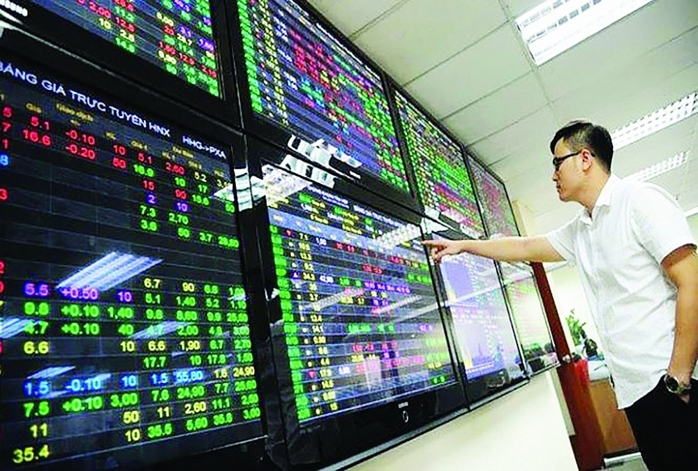 UBCKNN tiếp tục thực hiện nhiệm vụ hoàn thiện khung pháp lý và cơ chế quản lý cho thị trường hứng khoán.