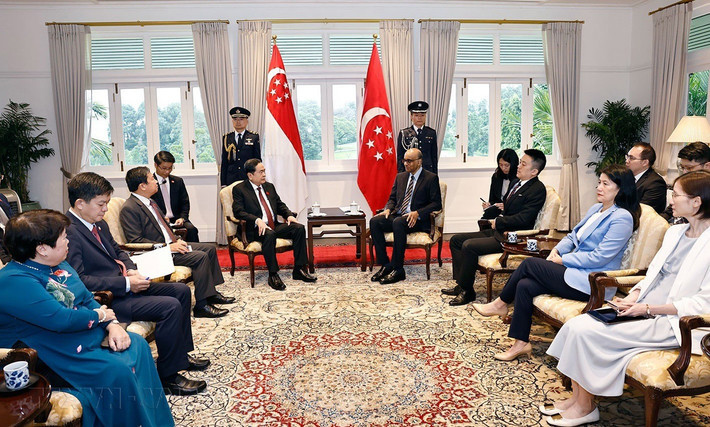 Quang cảnh Chủ tịch Quốc hội Trần Thanh Mẫn hội kiến Tổng thống Singapore Tharman Shanmugaranam. Ảnh: Doãn Tấn – TTXVN