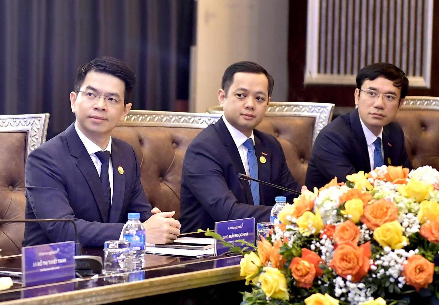 Ba vị lãnh đạo chủ chốt đồng hành, chung tay, nỗ lực tạo nên cuộc cách mạng về Chuyển đổi số tại KienlongBank. Ảnh: KLB
