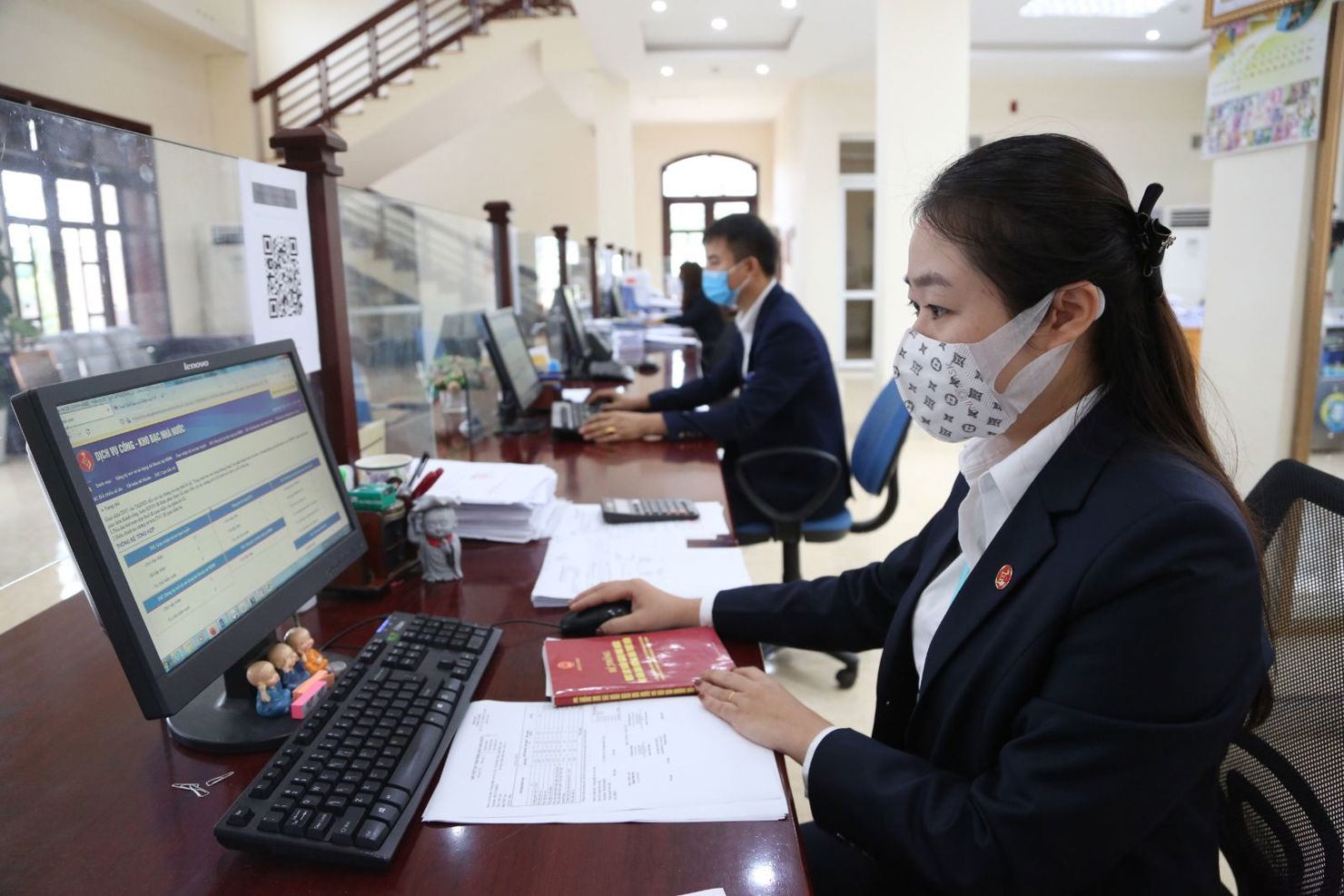 Kể từ ngày 01/12/2024 đến khi hoàn thành việc sắp xếp tổ chức bộ máy theo định hướng của Trung ương tạm dừng việc tuyển dụng công chức.
