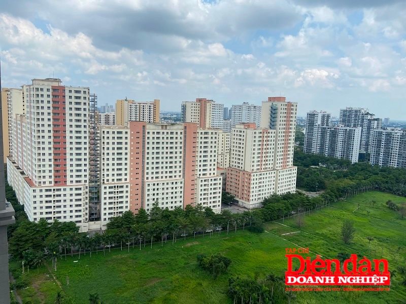 Trong giai đoạn 2025 - 2027, thị trường bất động sản TP HCM sẽ đón nhận hơn 50.000 căn hộ từ 76 dự án - Ảnh: Đình Đại.