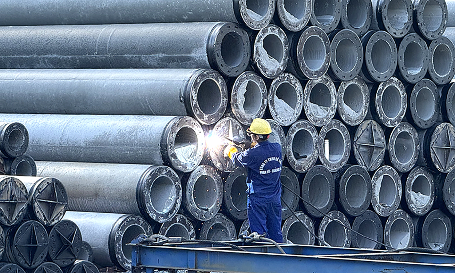 Hoạt động sản xuất, kinh doanh phục hồi đã đóng góp tích cực cho nguồn thu ngân sách của tỉnh Quảng Bình.