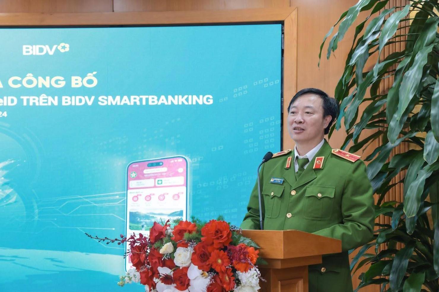 Đồng chí Thiếu tướng Nguyễn Ngọc Cương – Cục trưởng Cục C06 phát biểu 