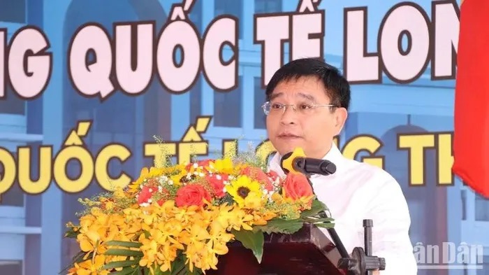Bộ trưởng Bộ Tài chính Nguyễn Văn Thắng phát biểu tại sự kiện.