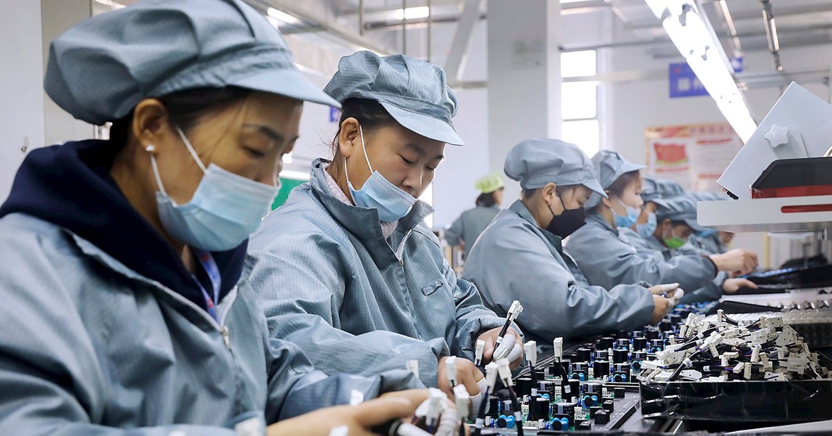 Sản xuất và xuất khẩu đóng vai trò quan trọng trong tăng trưởng kinh tế Trung Quốc năm 2024 (Ảnh: The Independent)