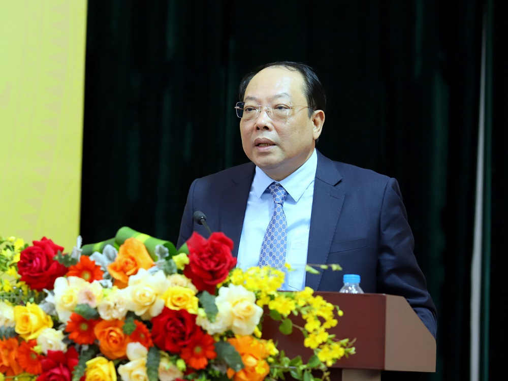 Tổng cục trưởng Tổng cục DTNN Vũ Xuân Bách yêu cầu: Các công chức, viên chức và người lao động nâng cao ý thức trách nhiệm trong công việc, đảm bảo thực hiện nghiêm quy chế làm việc.