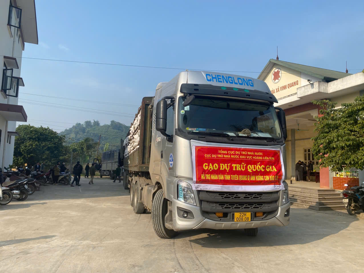 Việc hỗ trợ h&agrave;ng dự trữ quốc gia cho Nh&acirc;n d&acirc;n c&aacute;c địa phương trong dịp Tết Nguy&ecirc;n đ&aacute;n, thời điểm gi&aacute;p hạt, khắc phục hậu quả thi&ecirc;n tai, dịch bệnh.