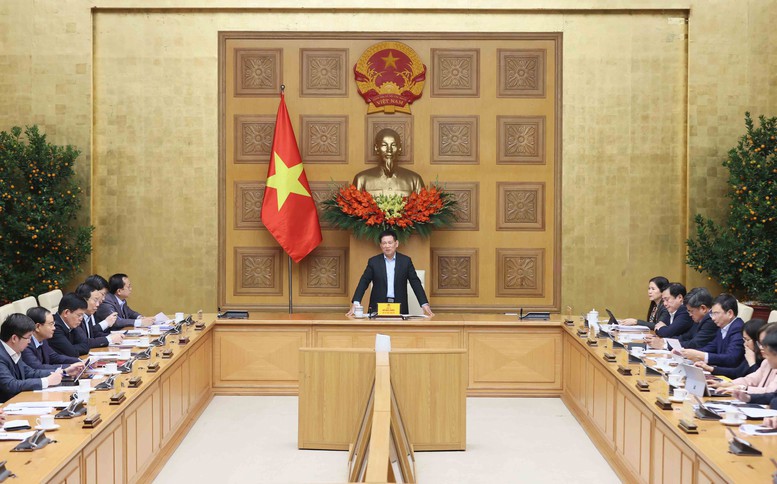 Phó Thủ tướng Chính phủ Hồ Đức Phớc - Trưởng Ban Chỉ đạo điều hành giá chủ trì cuộc họp chiều 6/2.