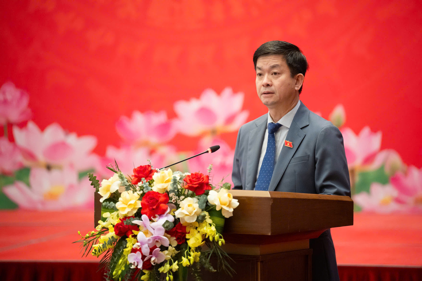 Ủy viên Ban Thường vụ Đảng ủy Quốc hội, Tổng Thư ký Quốc hội, Chủ nhiệm Văn phòng Quốc hội Lê Quang Tùng phát biểu tại Hội nghị.