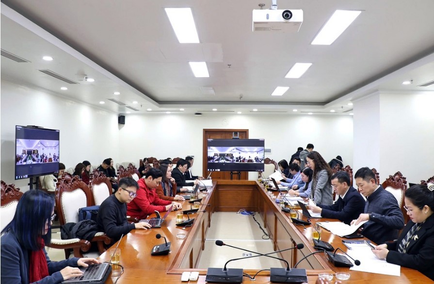 Toàn cảnh buổi làm việc của Tổng cục Thuế với đại diện Hiệp hội Thương mại điện tử Việt Nam và các doanh nghiệp cung cấp dịch vụ vận chuyển.