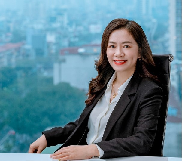 Bà Đinh Mai Hạnh.