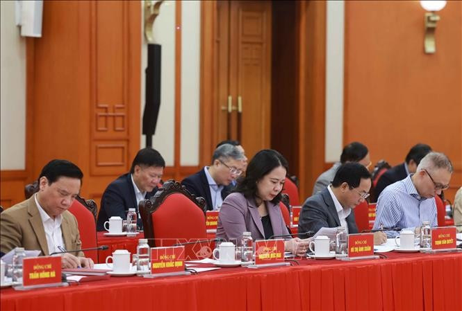 Các đại biểu dự cuộc họp của Tiểu ban Văn kiện Đại hội XIV. Ảnh: Thống Nhất/TTXVN.