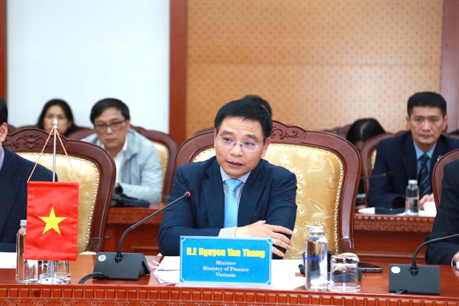 Bộ trưởng Bộ Tài chính Nguyễn Văn Thắng phát biểu tại buổi làm việc.