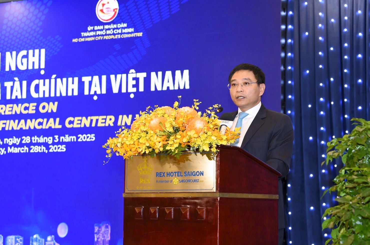 Bộ trưởng Bộ Tài chính Nguyễn Văn Thắng phát biểu tại Hội nghị “Quỹ đầu tư và đầu tư nước ngoài trong Kỷ nguyên phát triển mới của Việt Nam”. 