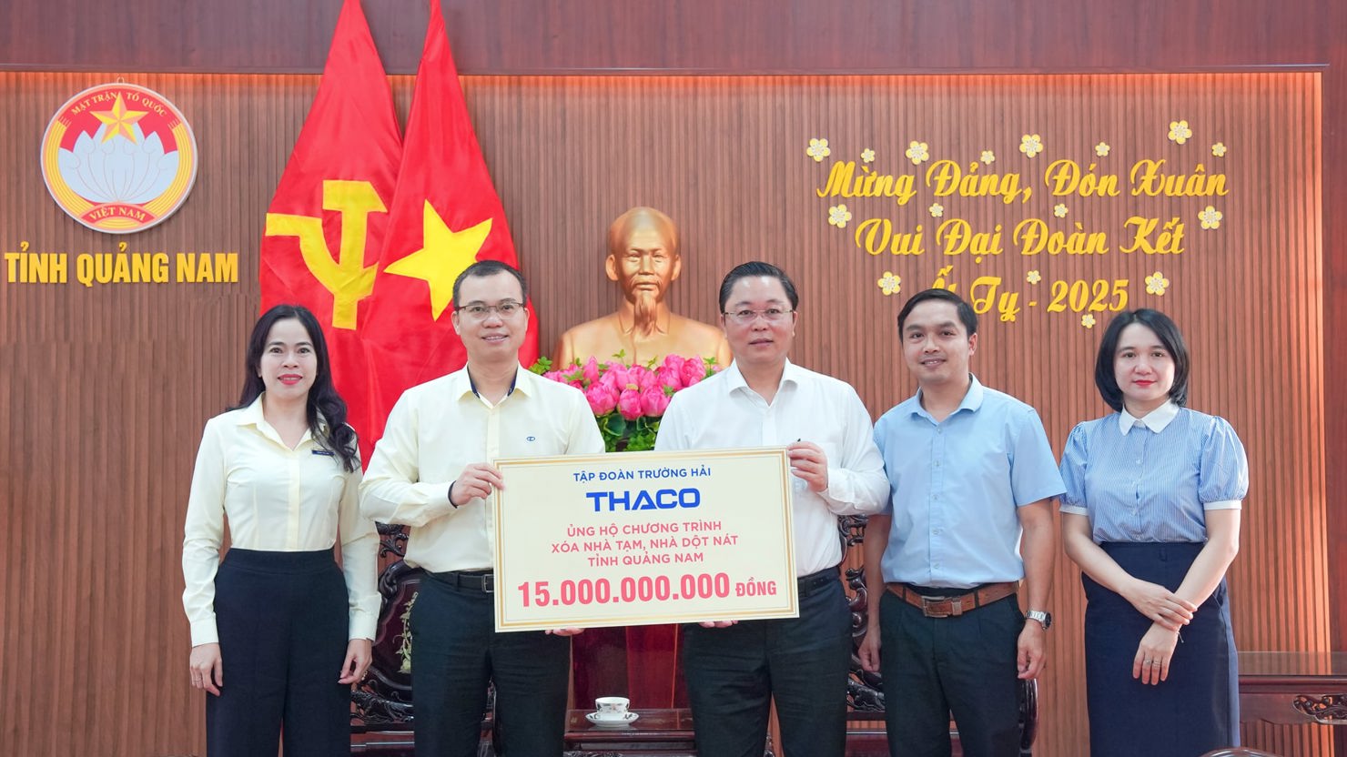 THACO nhận bằng khen trong công tác “Xóa nhà tạm, nhà dột nát” tỉnh Quảng Nam - Ảnh 1