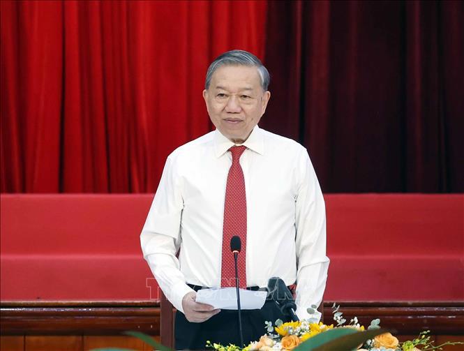Phát biểu của Tổng Bí thư Tô Lâm tại buổi gặp mặt cán bộ lão thành cách mạng, người có công, gia đình chính sách tiêu biểu - Ảnh 1