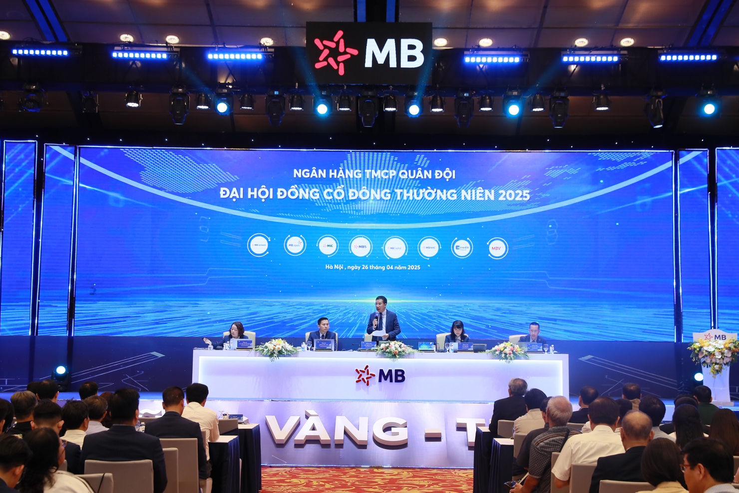 To&agrave;n cảnh Đại hội đồng cổ đ&ocirc;ng thường ni&ecirc;n 2025 của MB.
