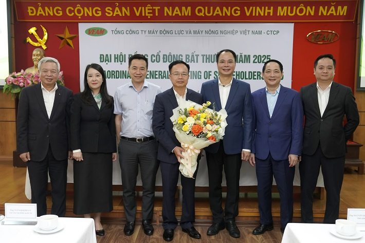 Lãnh đạo VEAM chúc mừng tân Thành viên Hội đồng quản trị VEAM 