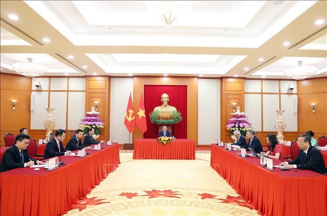 Tổng Bí thư Tô Lâm điện đàm với Chủ tịch Hội đồng châu Âu Antonio Costa. Ảnh: Thống Nhất/TTXVN. 