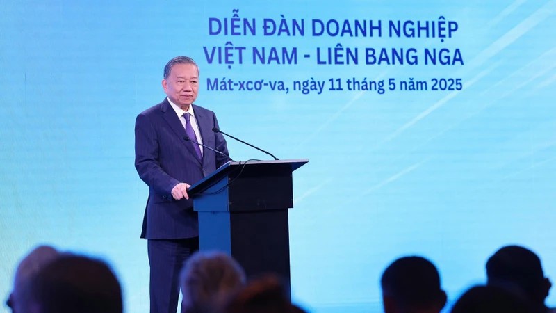 Tổng B&iacute; thư T&ocirc; L&acirc;m ph&aacute;t biểu tại Diễn đ&agrave;n Doanh nghiệp Việt Nam &ndash; Li&ecirc;n bang Nga. Ảnh: TTXVN