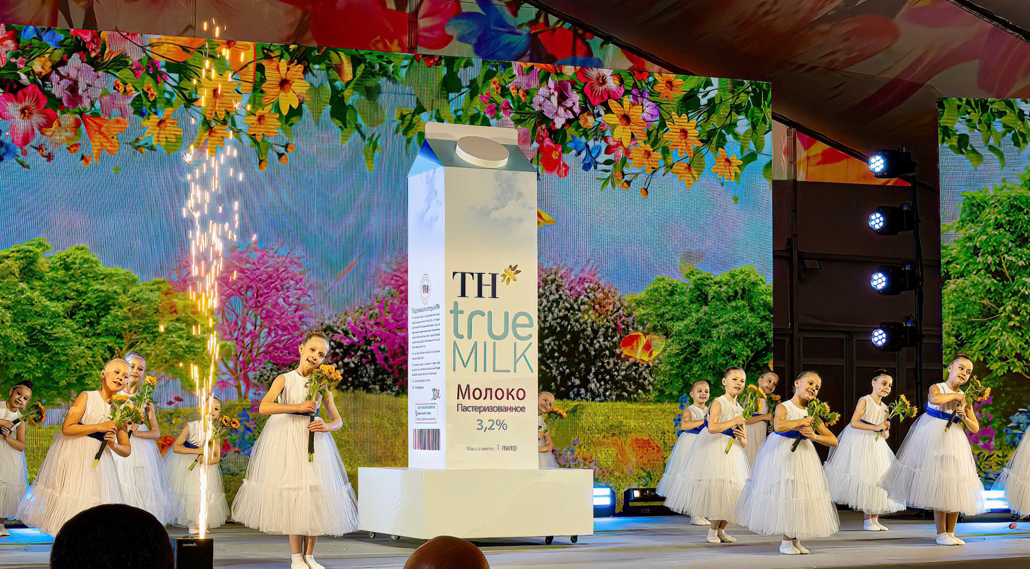 Sản phẩm TH true MILK tại nh&agrave; m&aacute;y chế biến sữa tươi sạch TH tại tỉnh Kaluga, phục vụ thị trường nội địa Nga v&agrave; hướng tới xuất khẩu. Ảnh: TH