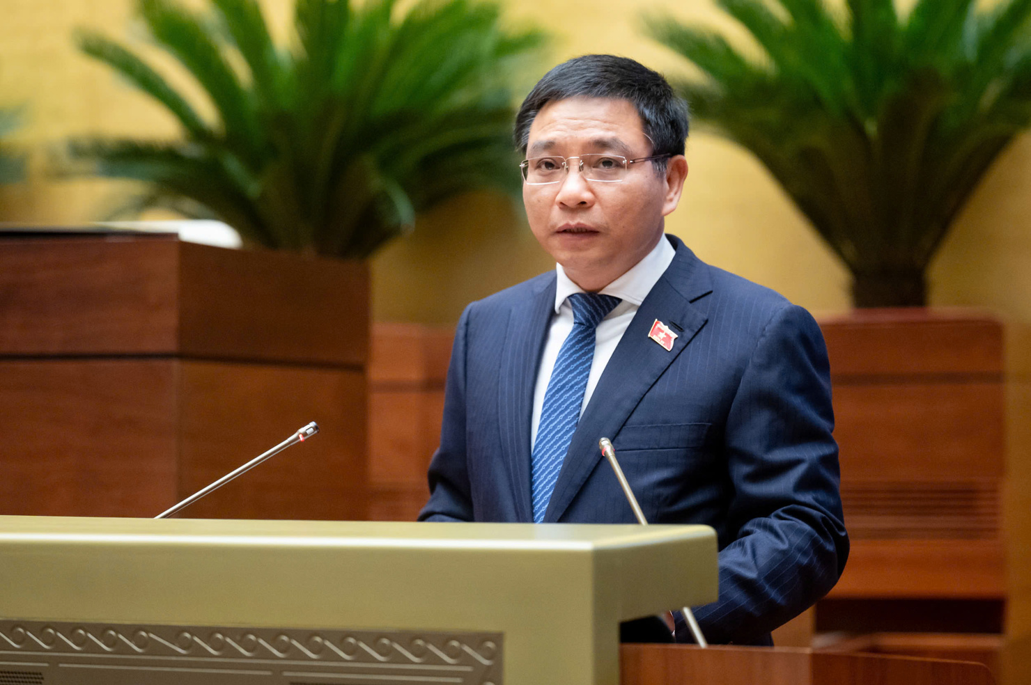 Bộ trưởng Bộ Tài chính Nguyễn Văn Thắng trình bày Báo cáo tiếp thu, giải trình và chỉnh lý dự thảo Nghị quyết của Quốc hội về cơ chế, chính sách phát triển kinh tế tư nhân.