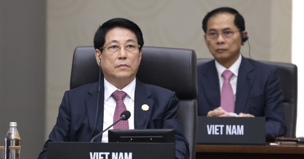 Chủ tịch nước Lương Cường dự phiên họp Hội nghị Cấp cao APEC tại Hàn Quốc sáng 1/11