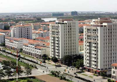 Thị trường bất động sản đang có cuộc cạnh tránh gay gắt từ nhiều nhà đầu tư. Nguồn: plo.vn