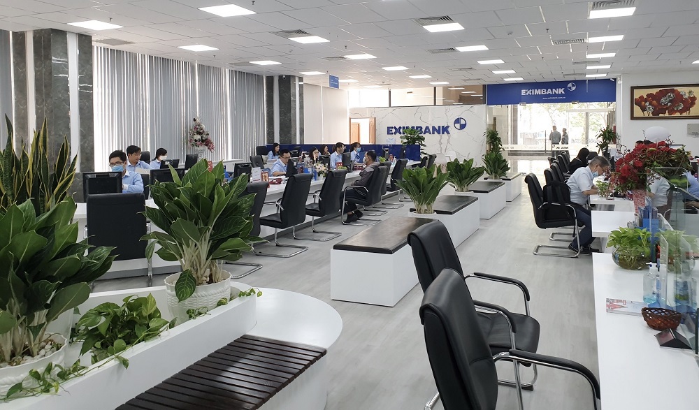 E-Trading Platform mang tới một phương tiện giao dịch an toàn, tiết kiệm tối đa chi phí và thời gian cho khách hàng. Ảnh: EIB.