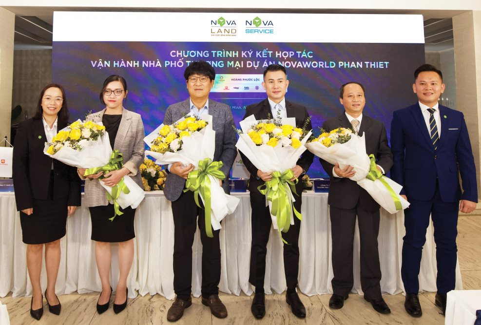 Ký kết hợp tác vận hành shophouse tại NovaWorld Phan Thiet với các thương hiệu trong lĩnh vực bán lẻ. Ảnh Novaland