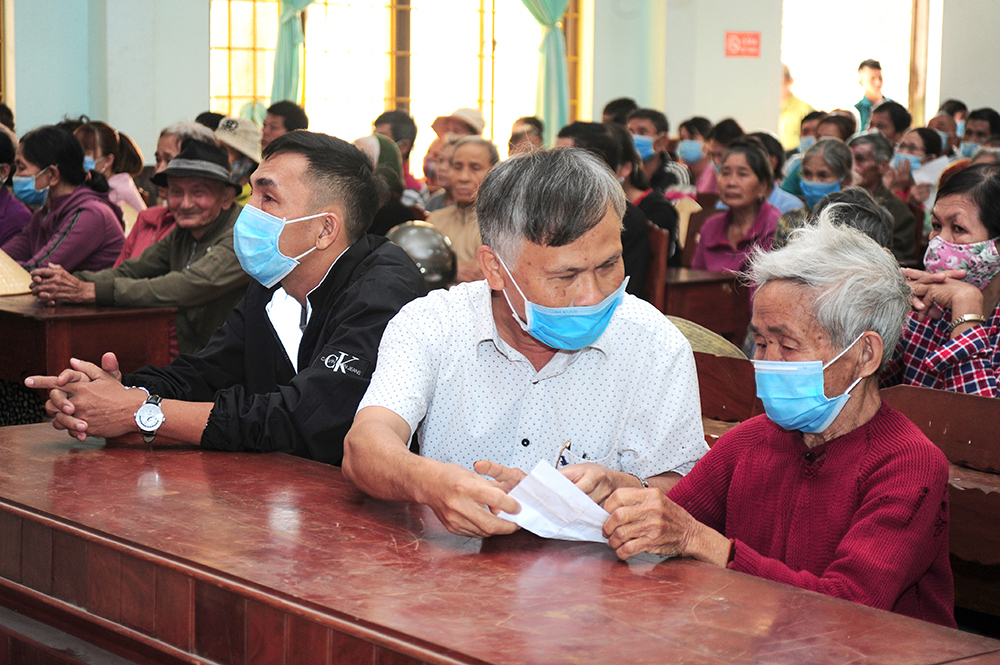 Ph&aacute;t huy truyền thống nh&acirc;n &aacute;i &ldquo;L&aacute; l&agrave;nh đ&ugrave;m l&aacute; r&aacute;ch&rdquo; n&ecirc;n cứ mỗi độ Xu&acirc;n về, Hưng Thịnh lại c&oacute; dịp chung tay g&oacute;p sức để mang đến cho người ngh&egrave;o một c&aacute;i tết đầm ấm hơn. Ảnh Hưng Thịnh.