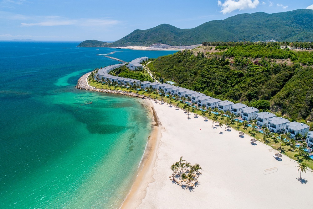 Vinpearl là hệ thống dịch vụ du lịch nghỉ dưỡng - vui chơi giải trí lớn nhất Việt Nam với 45 cơ sở tại 17 tỉnh thành. Ảnh VIC