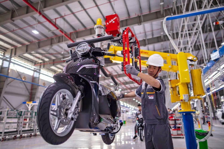 Trong tháng Hai, cả nước có 7.284 doanh nghiệp thành lập mới với số vốn đăng ký là 85,2 nghìn tỷ đồng. Ảnh minh họa