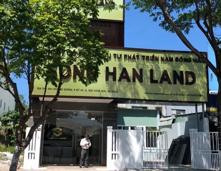 Nhiều sàn giao dịch bất động sản Đà Nẵng giảm nhân viên vì thị trưởng Đà Nẵng và vùng phụ cận hoạt động cầm chừng trong năm 2020. Ảnh Lê Thông