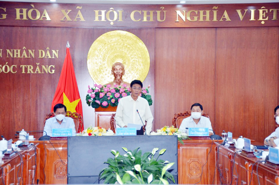 Bí thư Tỉnh ủy Sóc Trăng Lâm Văn Mẫn (giữa) phát biểu ý kiến tại cuộc họp với Ban Cán sự Đảng Chính phủ. Ảnh: H.Lan
